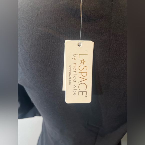 L Space Black Melrose Dress With Ruched Sleeve Size Small NWT - Picture 8 of 8